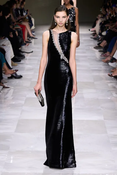 Look 57